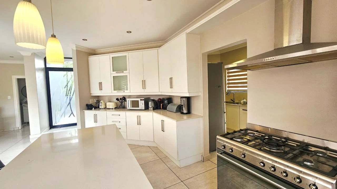 MEADOWS MODERN STARTER HOME WITH A GENEROUS GARDEN