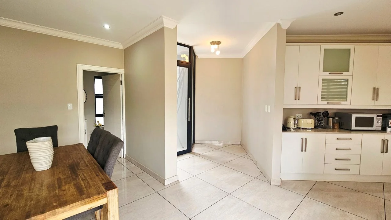 MEADOWS MODERN STARTER HOME WITH A GENEROUS GARDEN