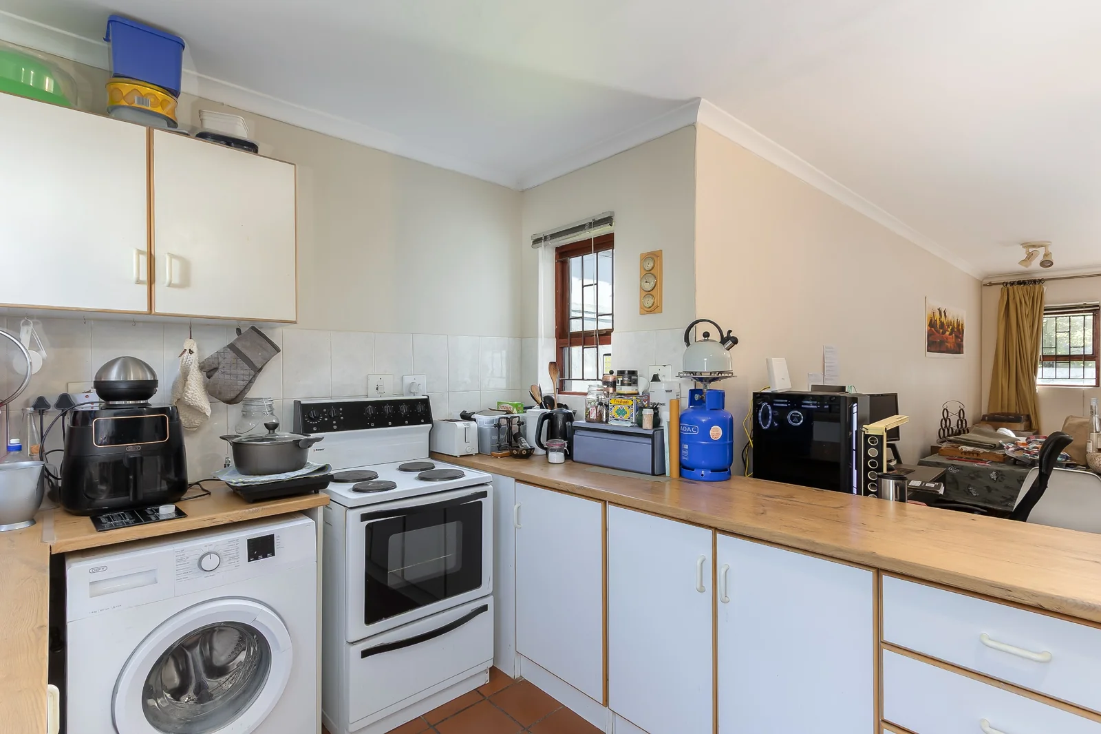 2 Bedroom Townhouse for sale in Stellenbosch