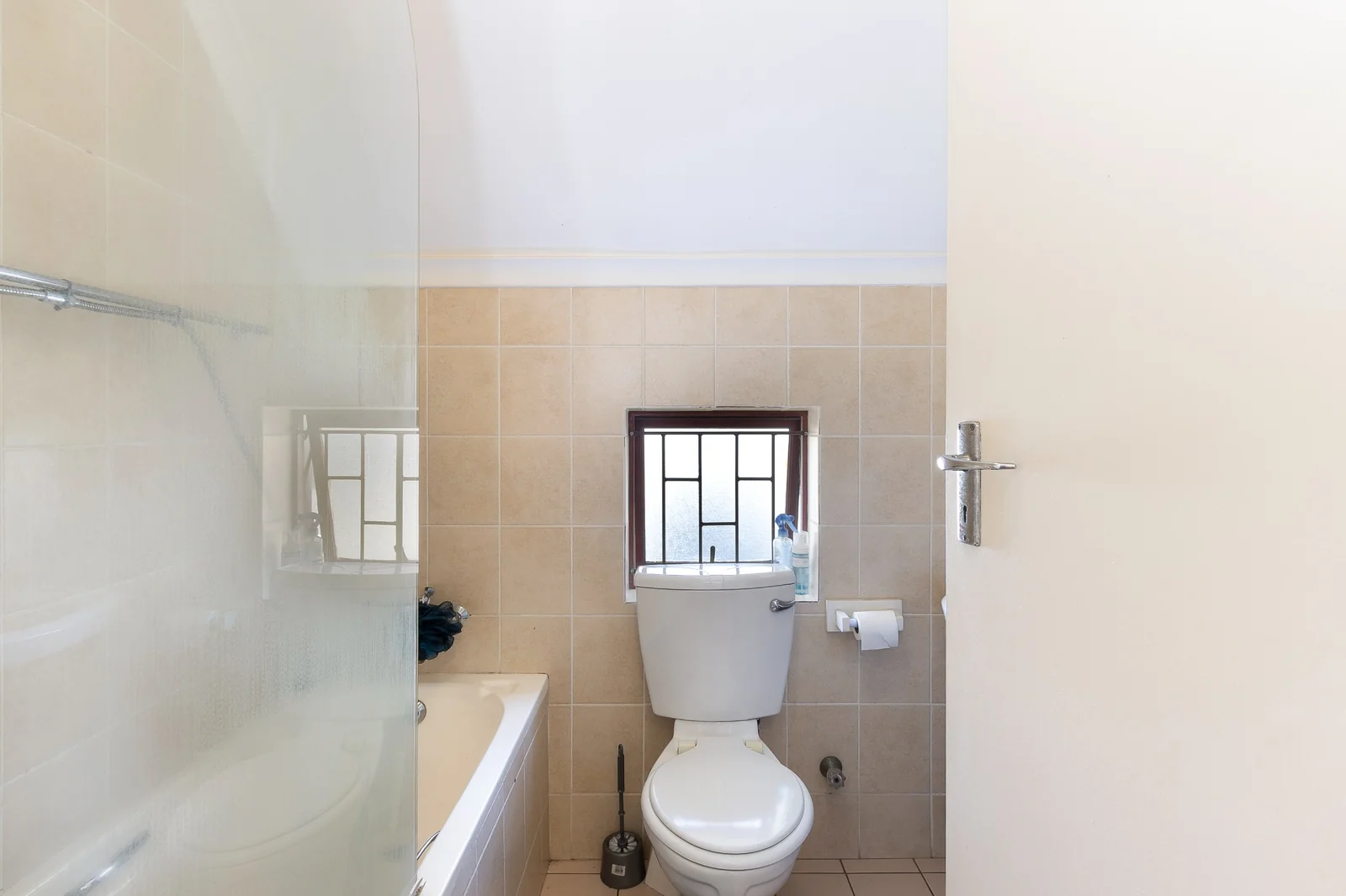 2 Bedroom Townhouse for sale in Stellenbosch