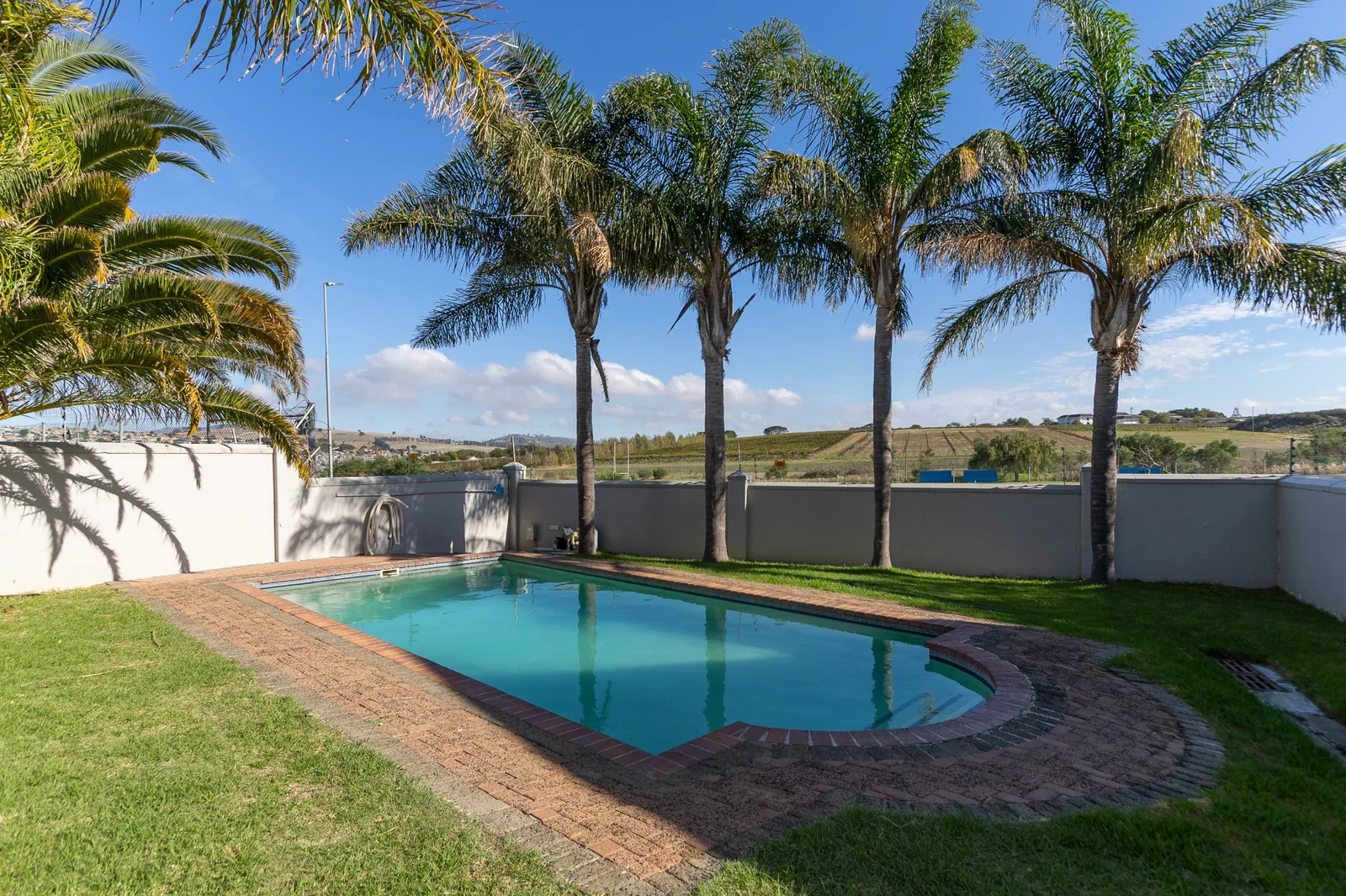 2 Bedroom Townhouse for sale in Stellenbosch