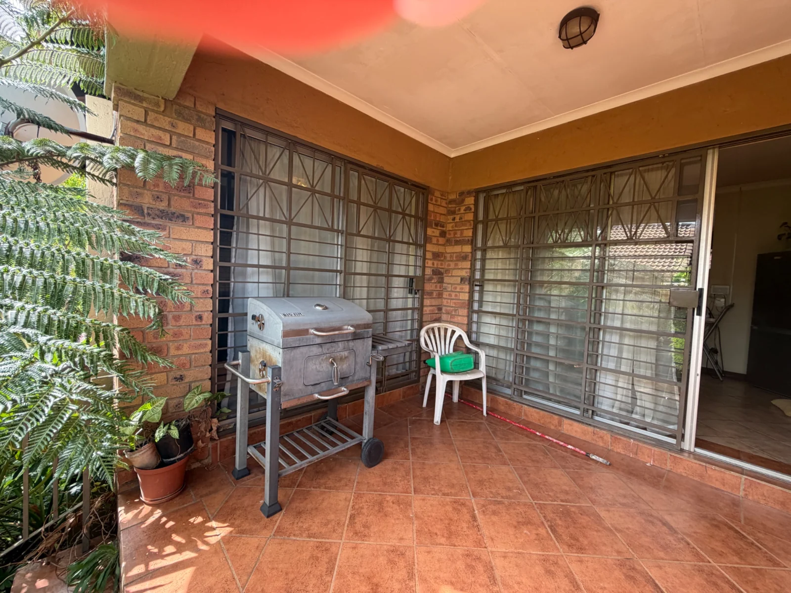 SIMPLEX IN POPULAR COMPLEX ..... PRICED TO GO!