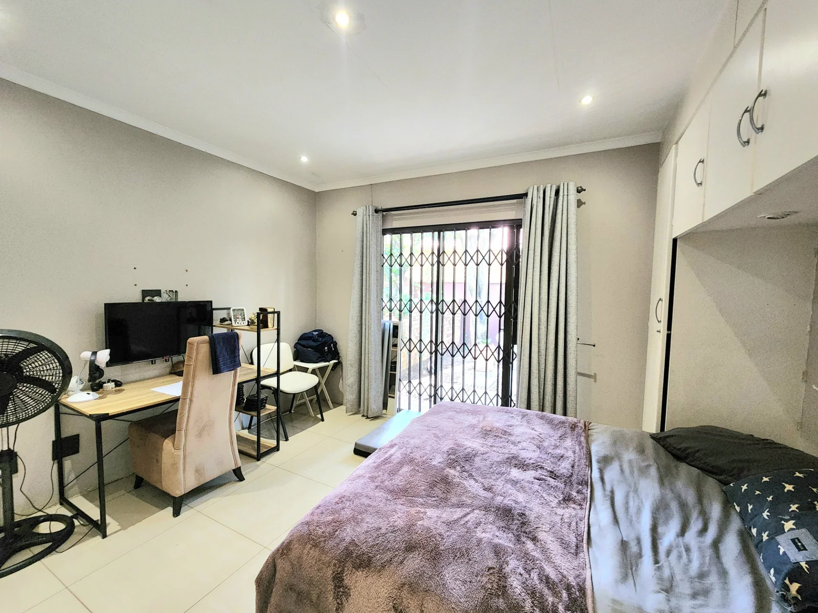 Spacious Family Living with Work-from-Home Flexibility in Sought-After Sunward Park