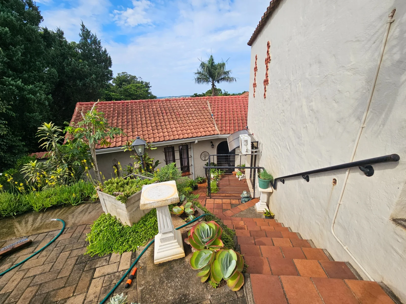 Location Location. Location - large family home in Fairview.<br/>A minute's walk from the Empangeni Country Club.