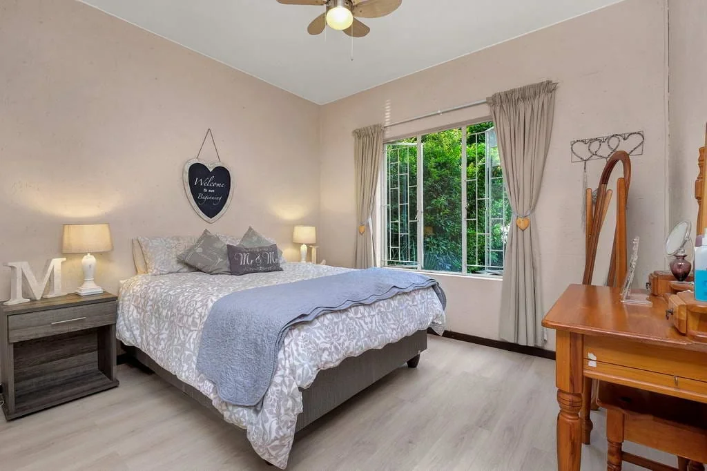 Lovely Apartment for Sale in Greenstone Hill.