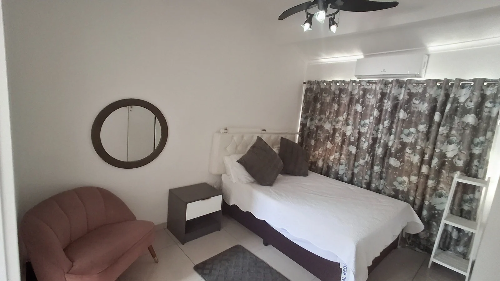 Prime Location Meets Effortless Living – Stylish Duplex in a Well-Maintained Complex