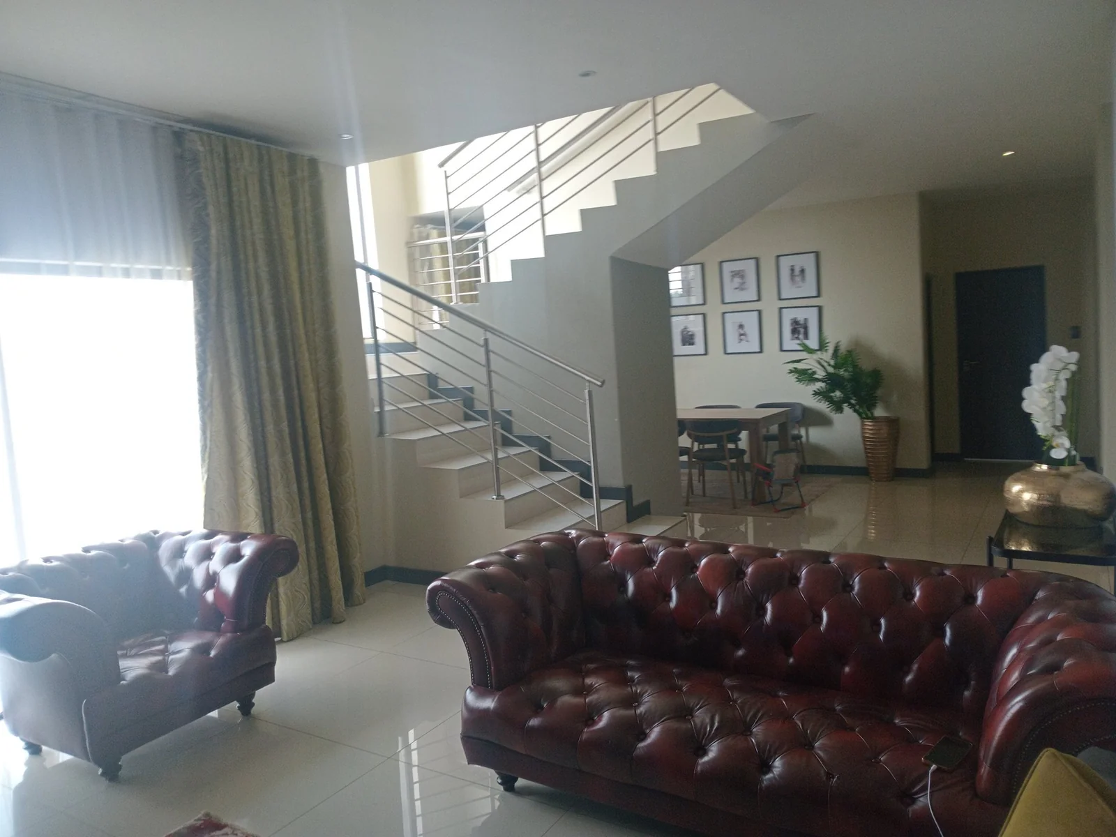 A lovely 5 bed, 4 bath double story house in Sagewood, Midrand.