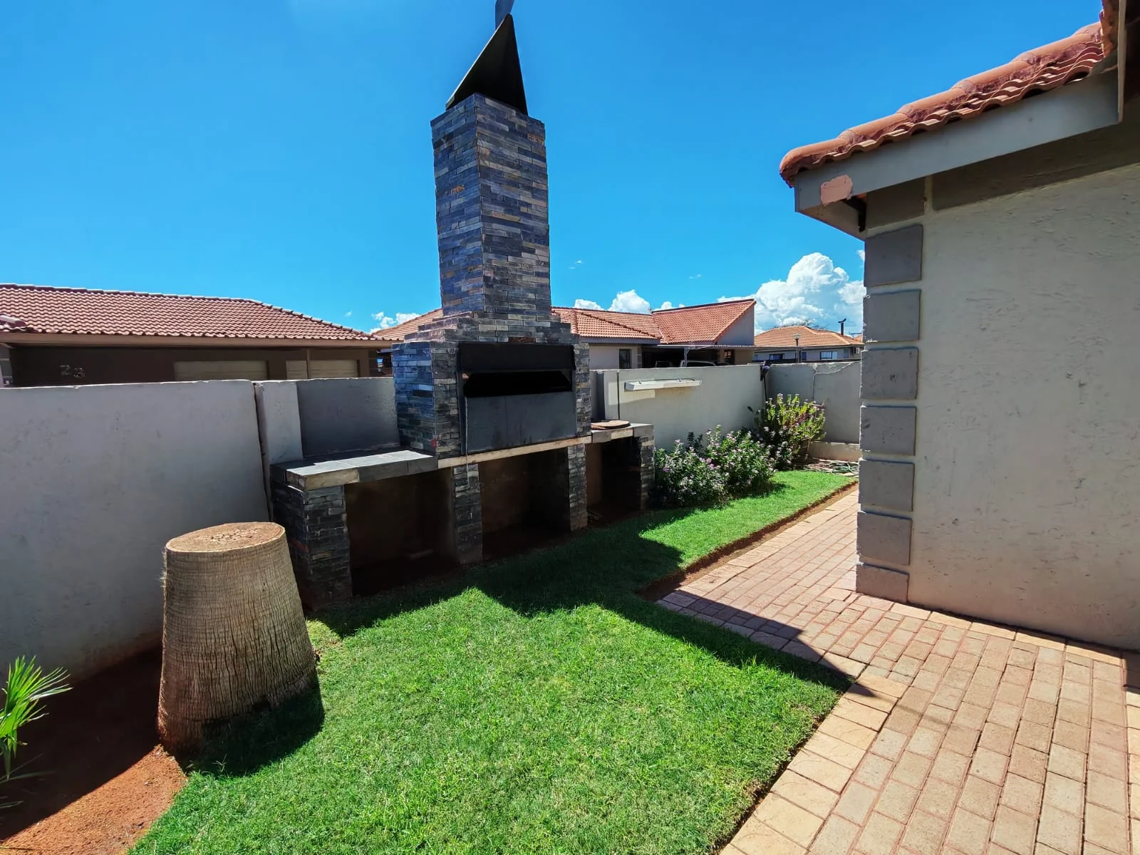 3 Bedroom House To Rent