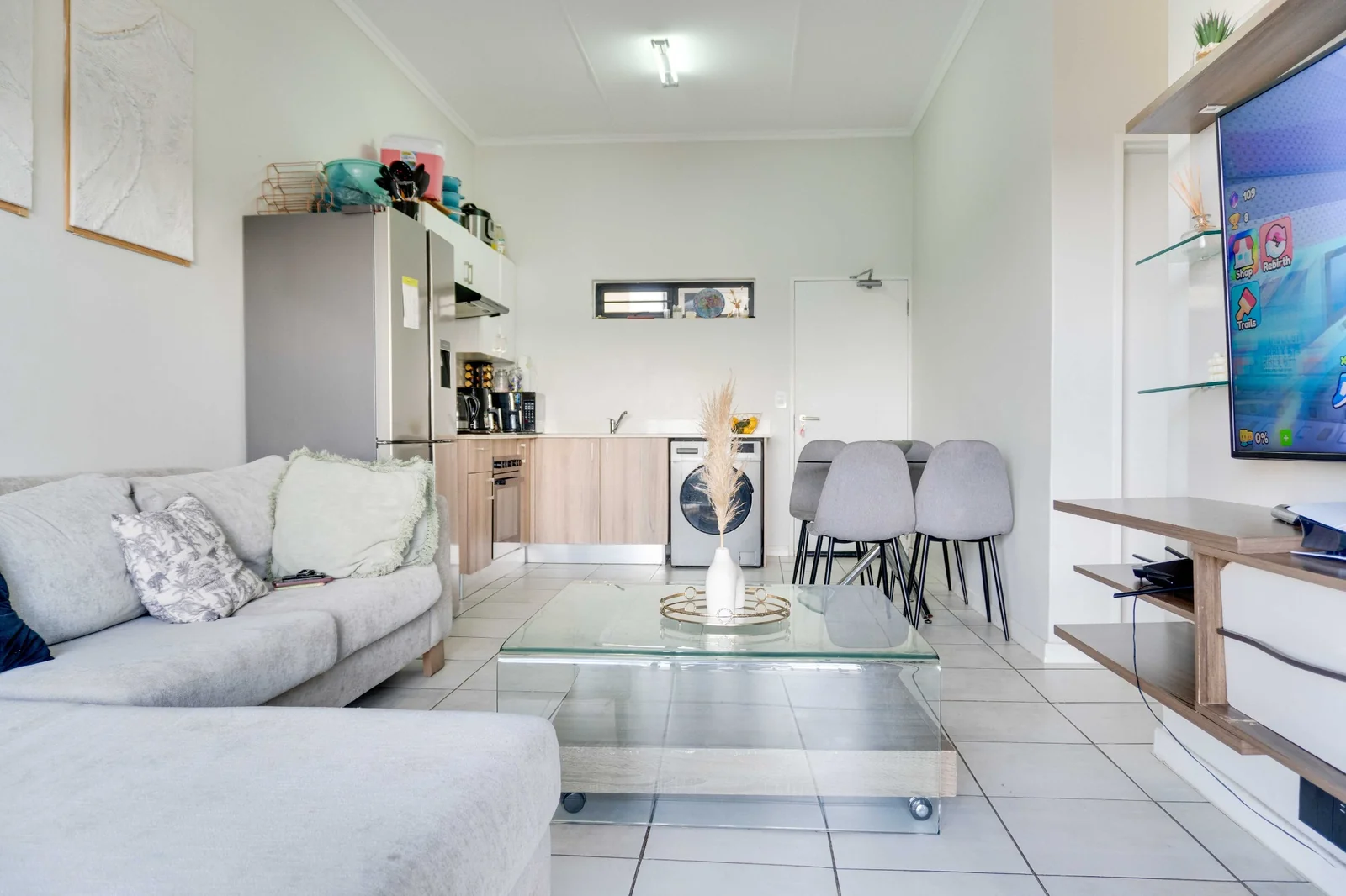 Modern 2-Bedroom Apartment in Greenpark Lifestyle Estate