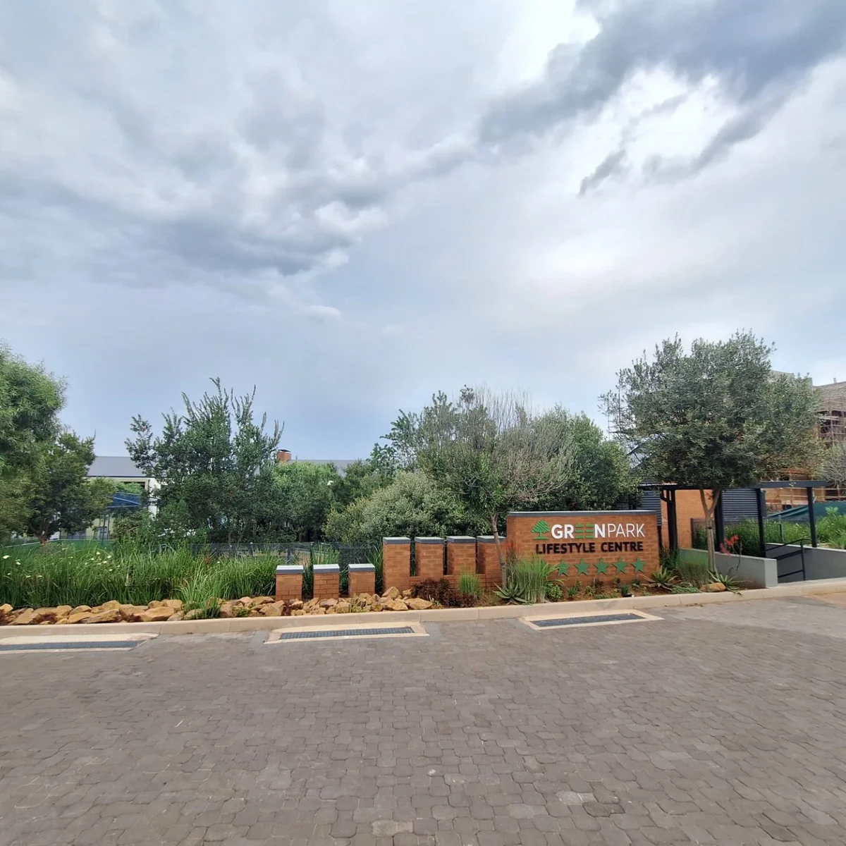 Modern 2-Bedroom Apartment in Greenpark Lifestyle Estate