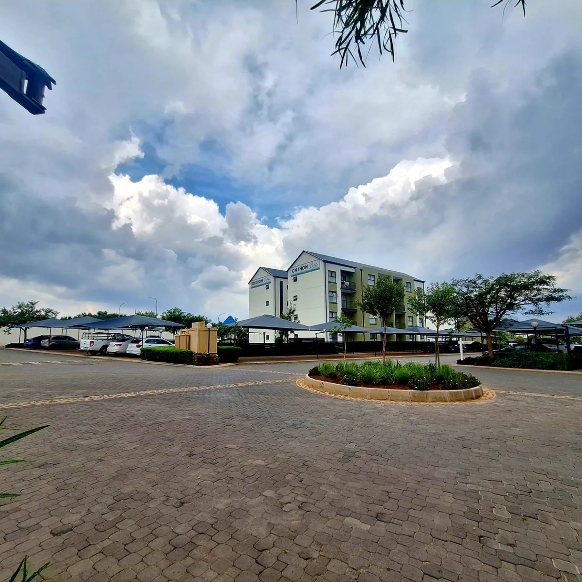 Modern 2-Bedroom Apartment in Greenpark Lifestyle Estate