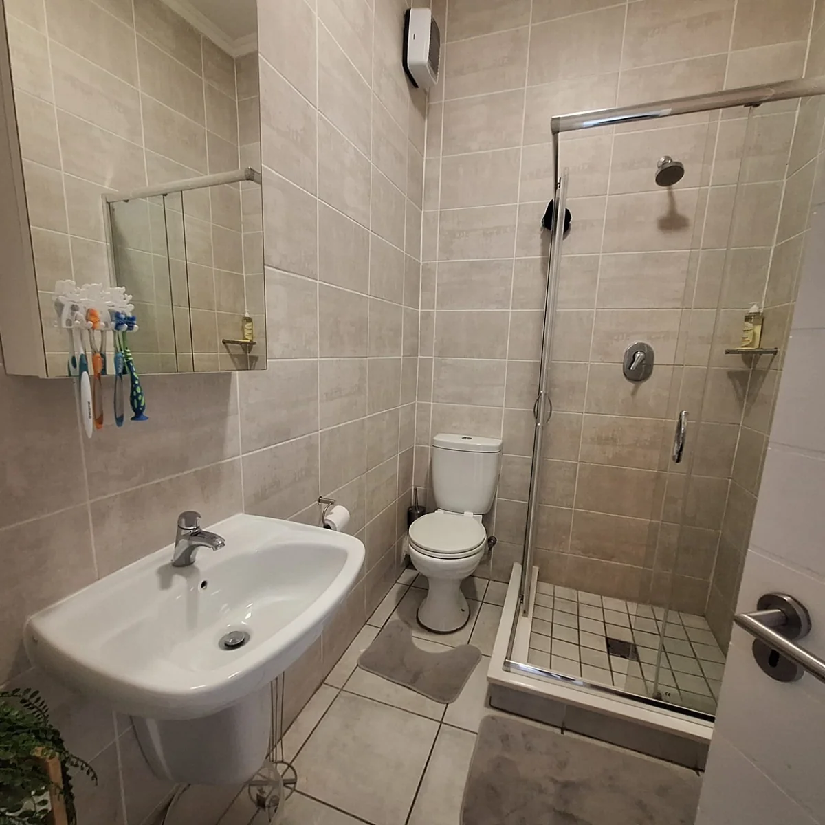 Modern 2-Bedroom Apartment in Greenpark Lifestyle Estate