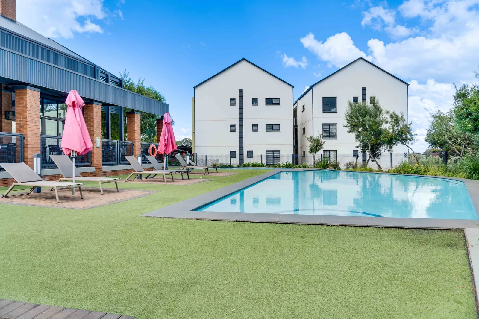 Modern 2-Bedroom Apartment in Greenpark Lifestyle Estate