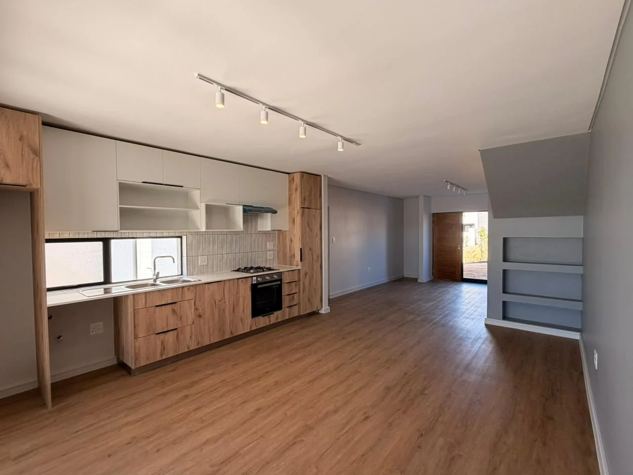 2 Bedroom Townhouse to rent in Newinbosch