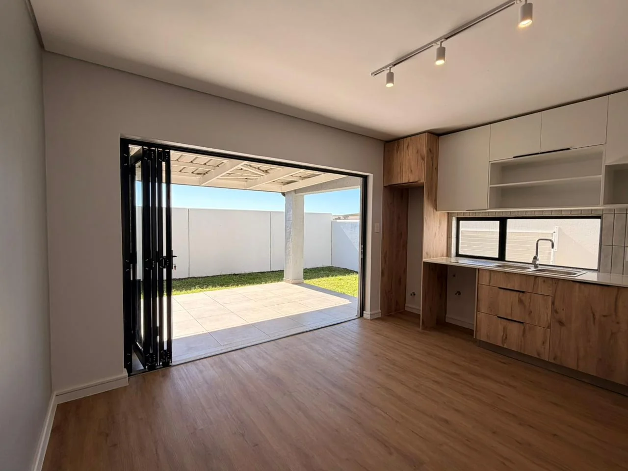 2 Bedroom Townhouse to rent in Newinbosch