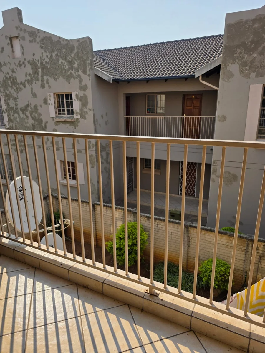Modern 2-Bedroom Home with En-Suite & Dual Parking<br/>