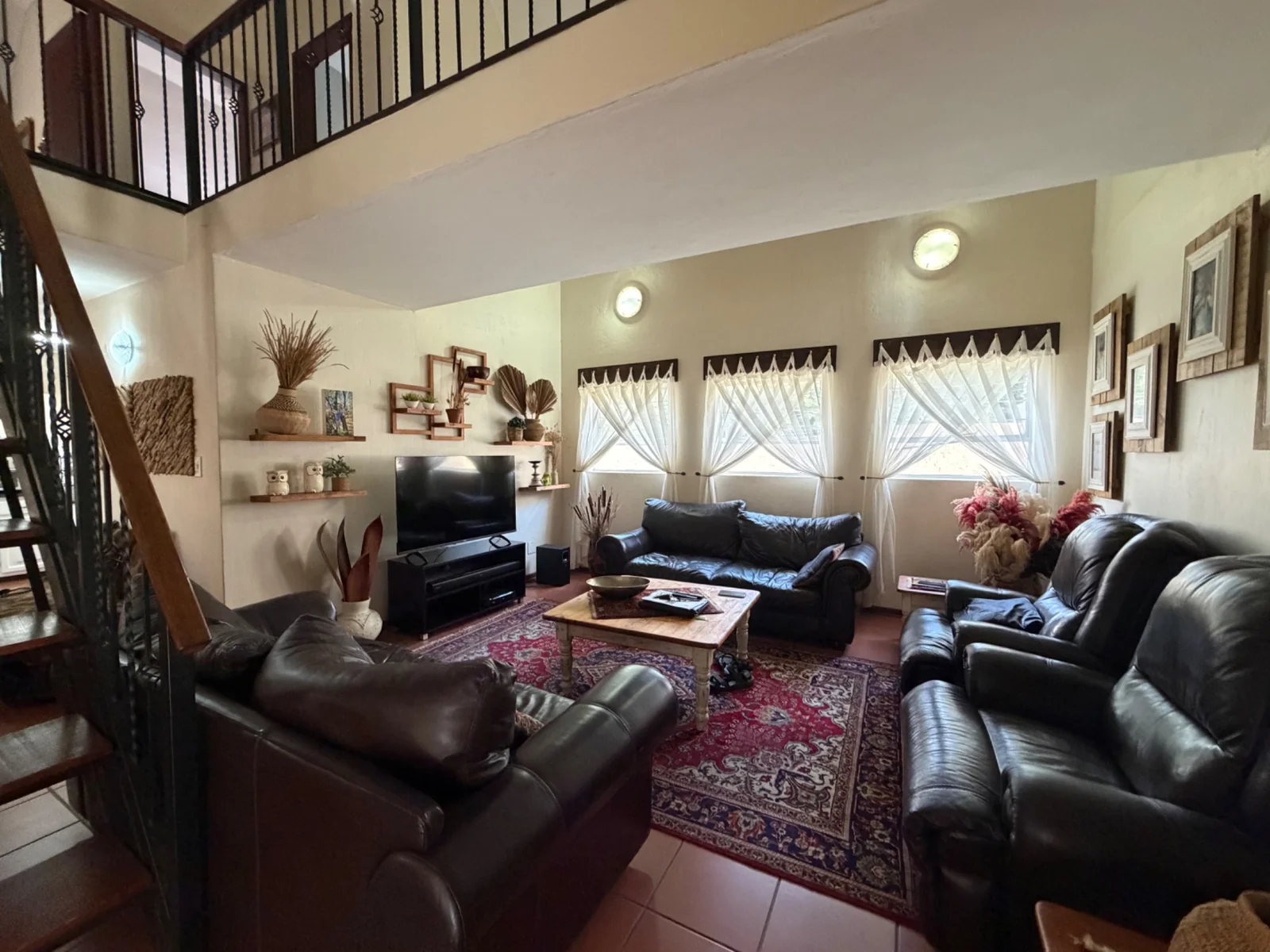 FREE STANDING DUET ...... DON'T MISS THIS ONE!