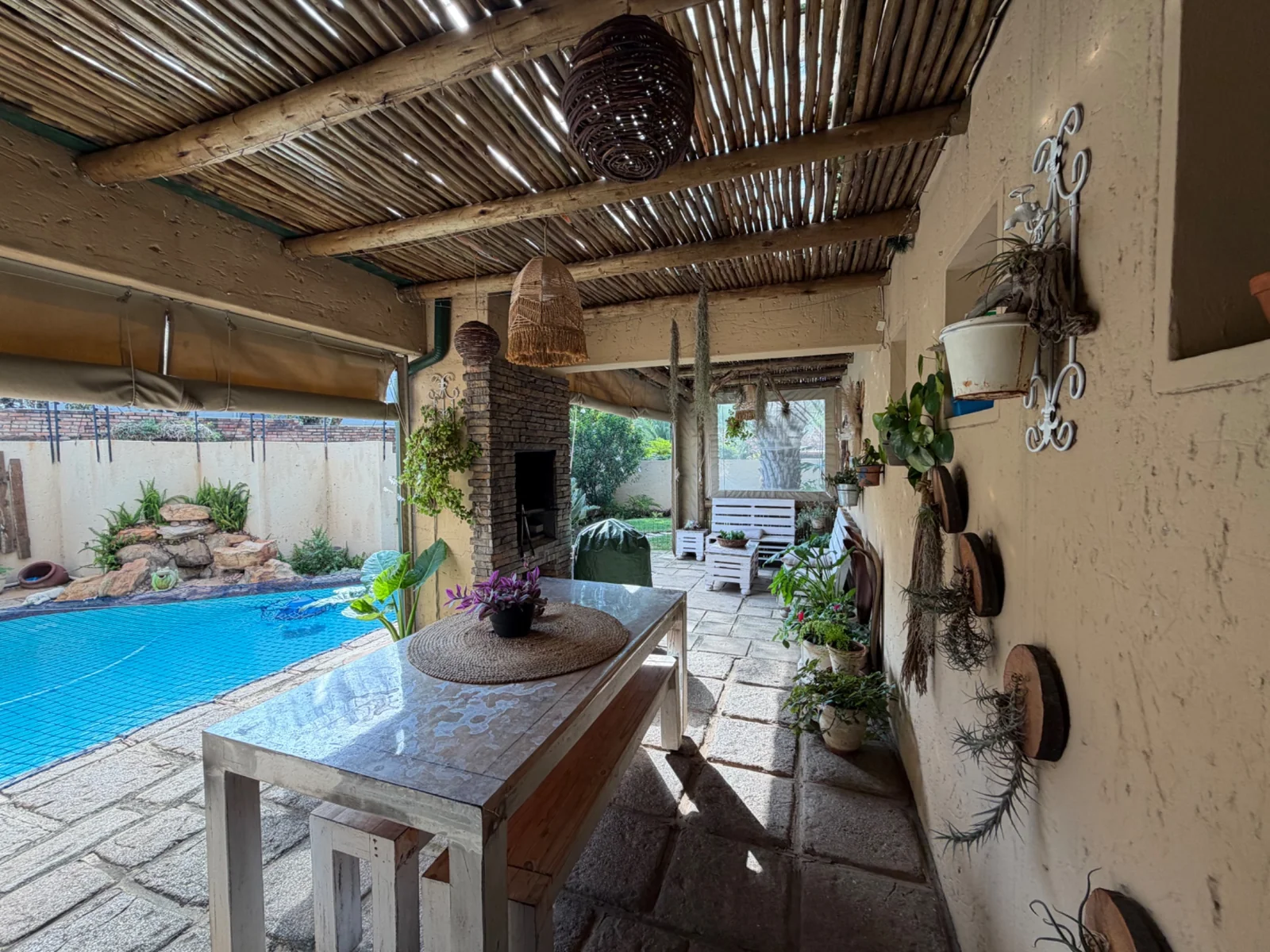 FREE STANDING DUET ...... DON'T MISS THIS ONE!