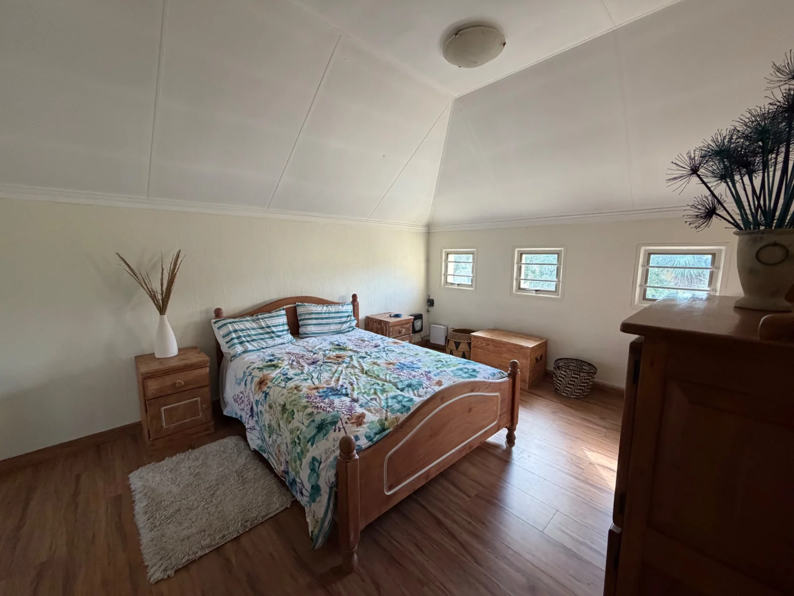 FREE STANDING DUET ...... DON'T MISS THIS ONE!