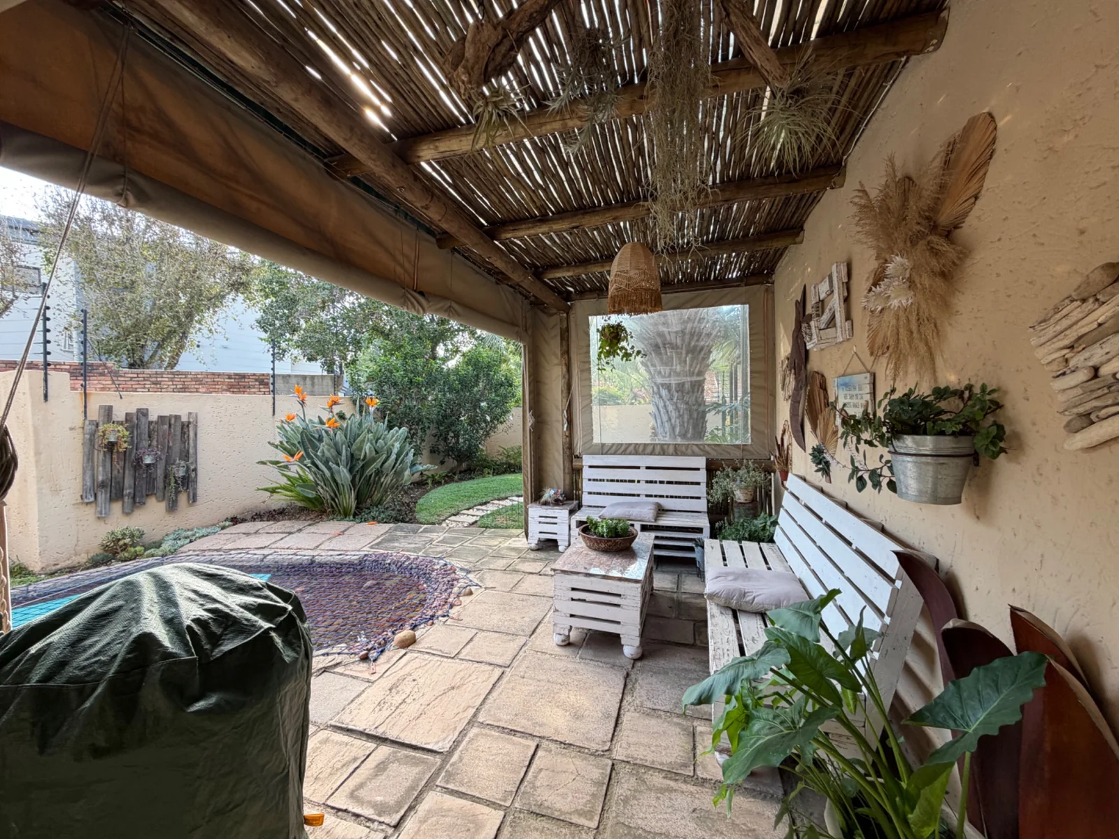 FREE STANDING DUET ...... DON'T MISS THIS ONE!