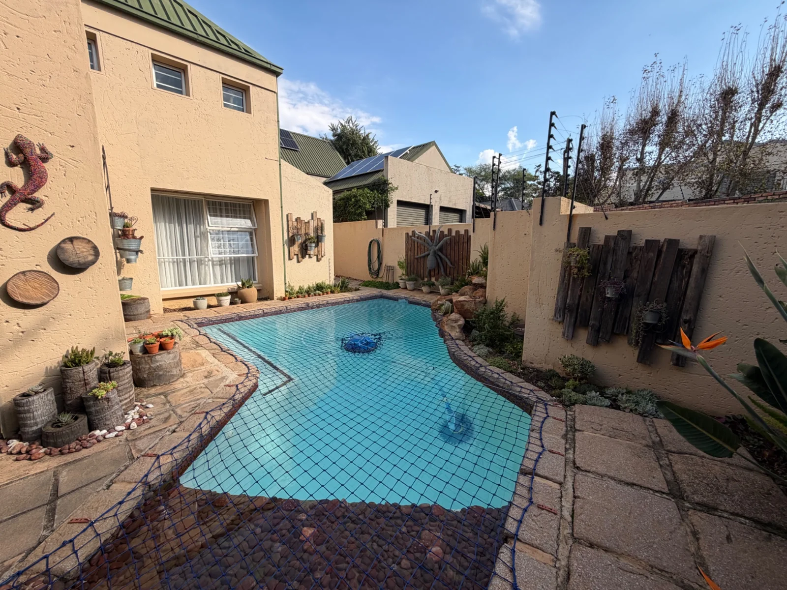 FREE STANDING DUET ...... DON'T MISS THIS ONE!