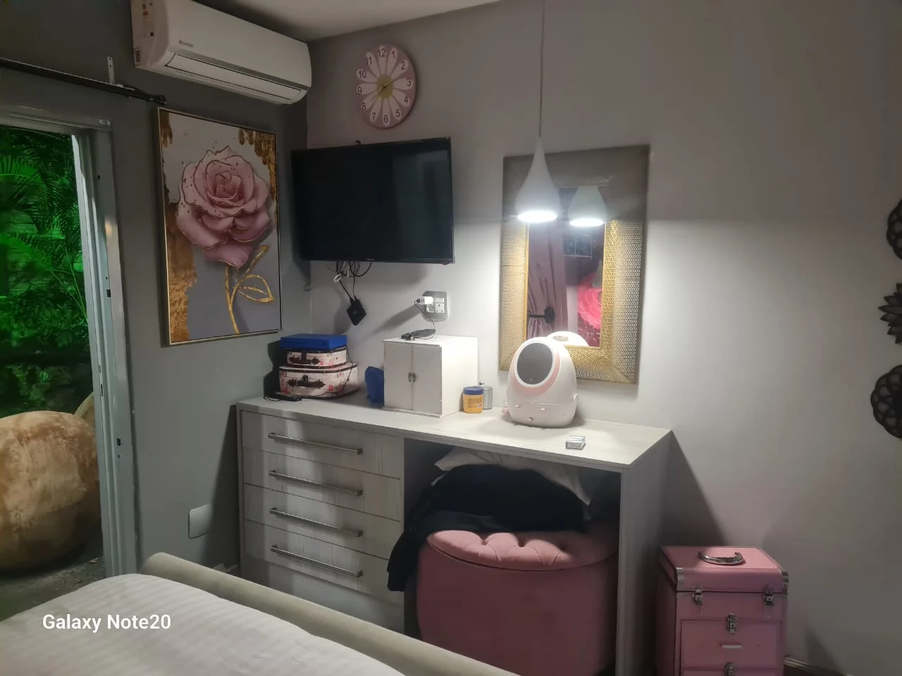 Modern Masterpiece in Rustenburg: An Oasis of Luxury and Security