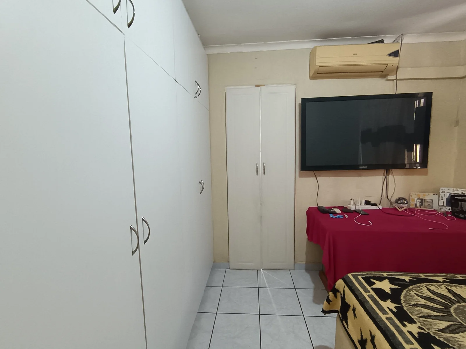 Lovely starter home.