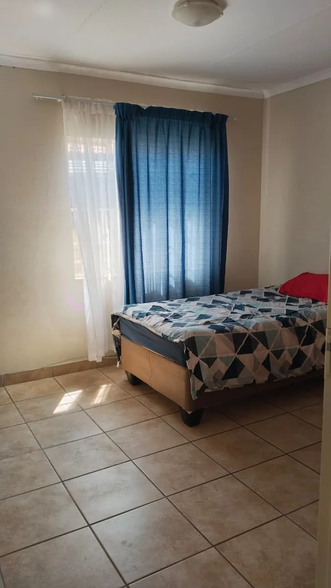 Cozy 3-Bedroom, 2-Bathroom Home for Sale