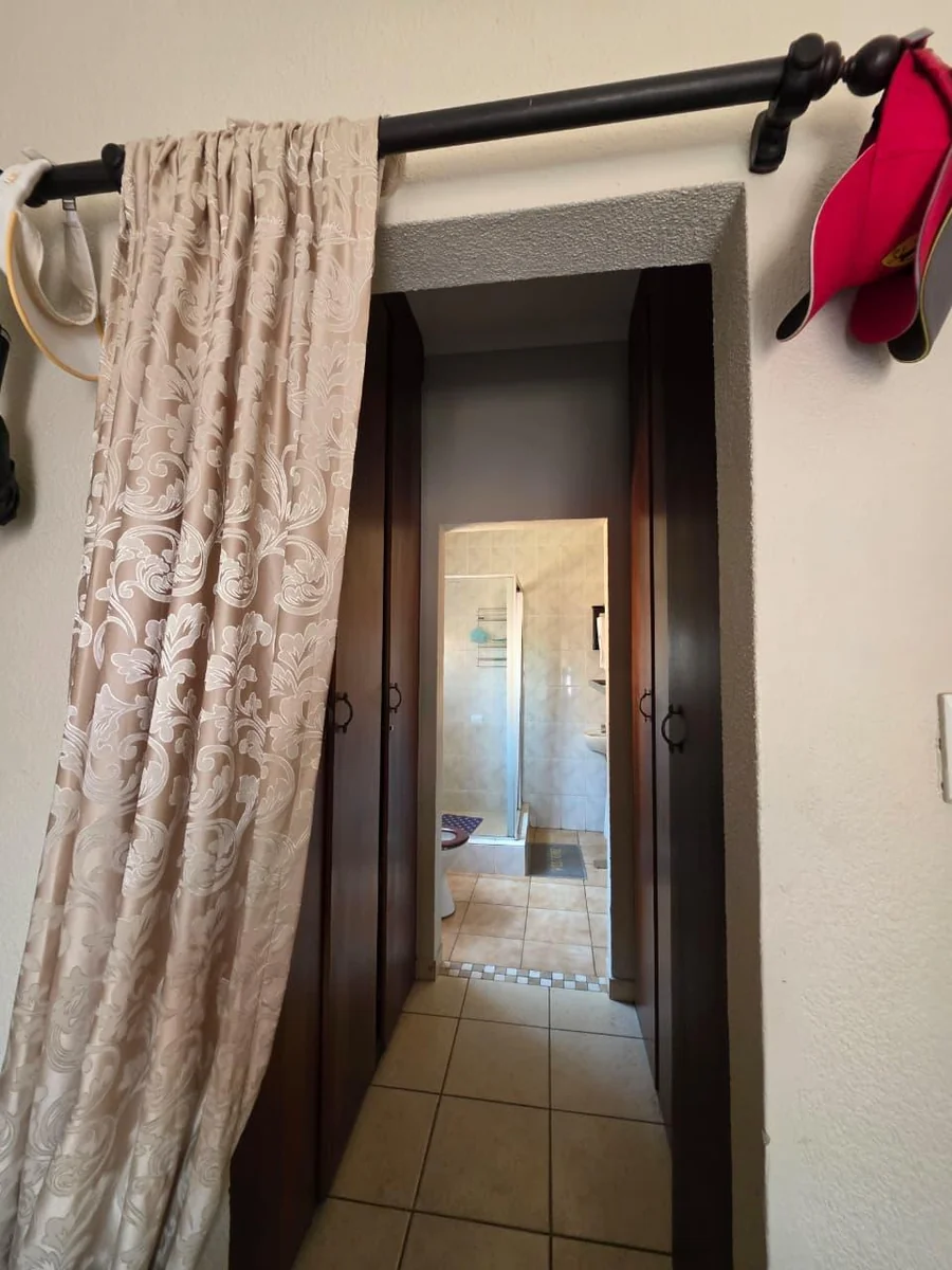 Neat 2-Bedroom Home in Secure Complex with Scullery & Wendy House