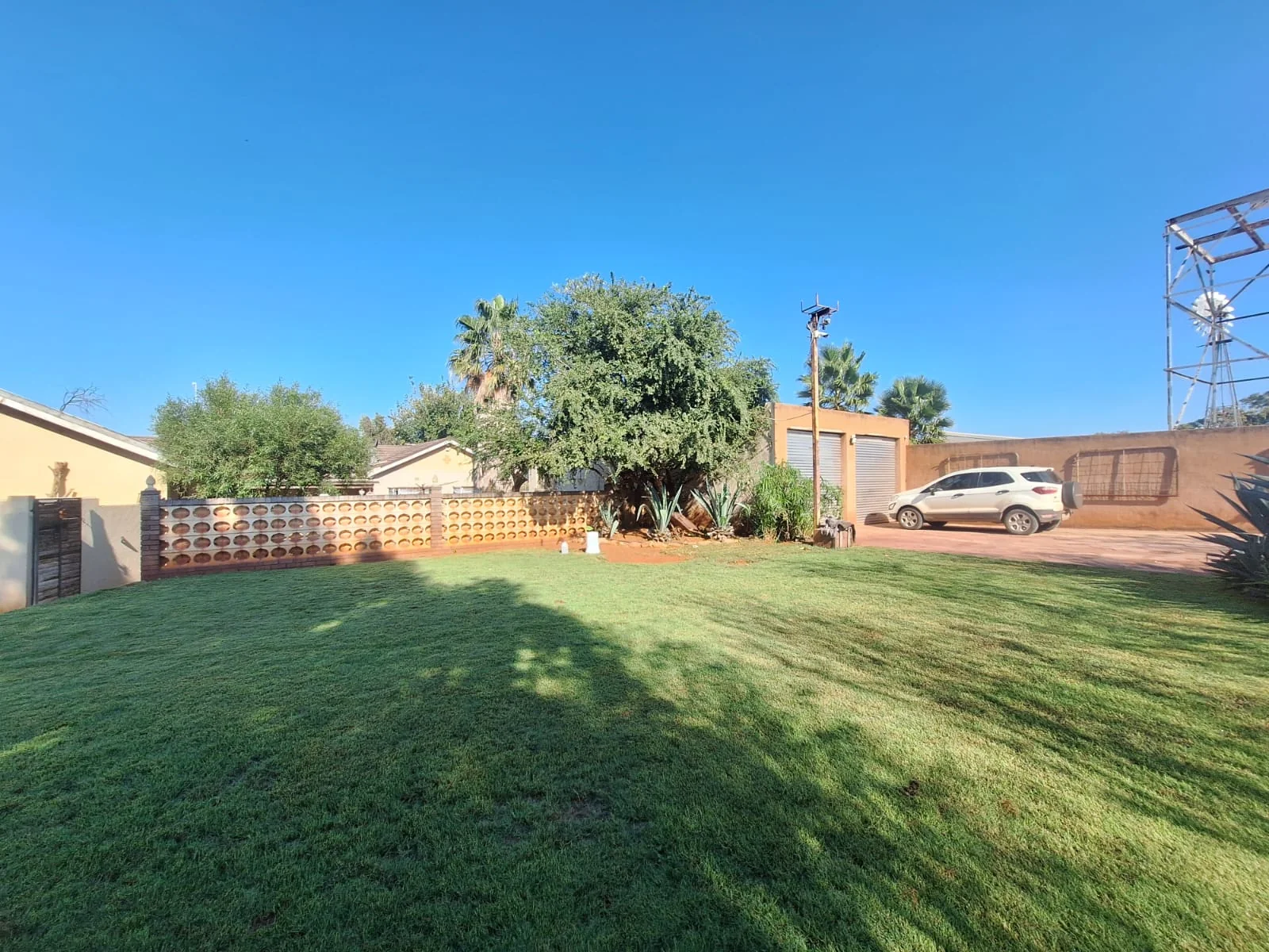 4 Bedroom House For Sale