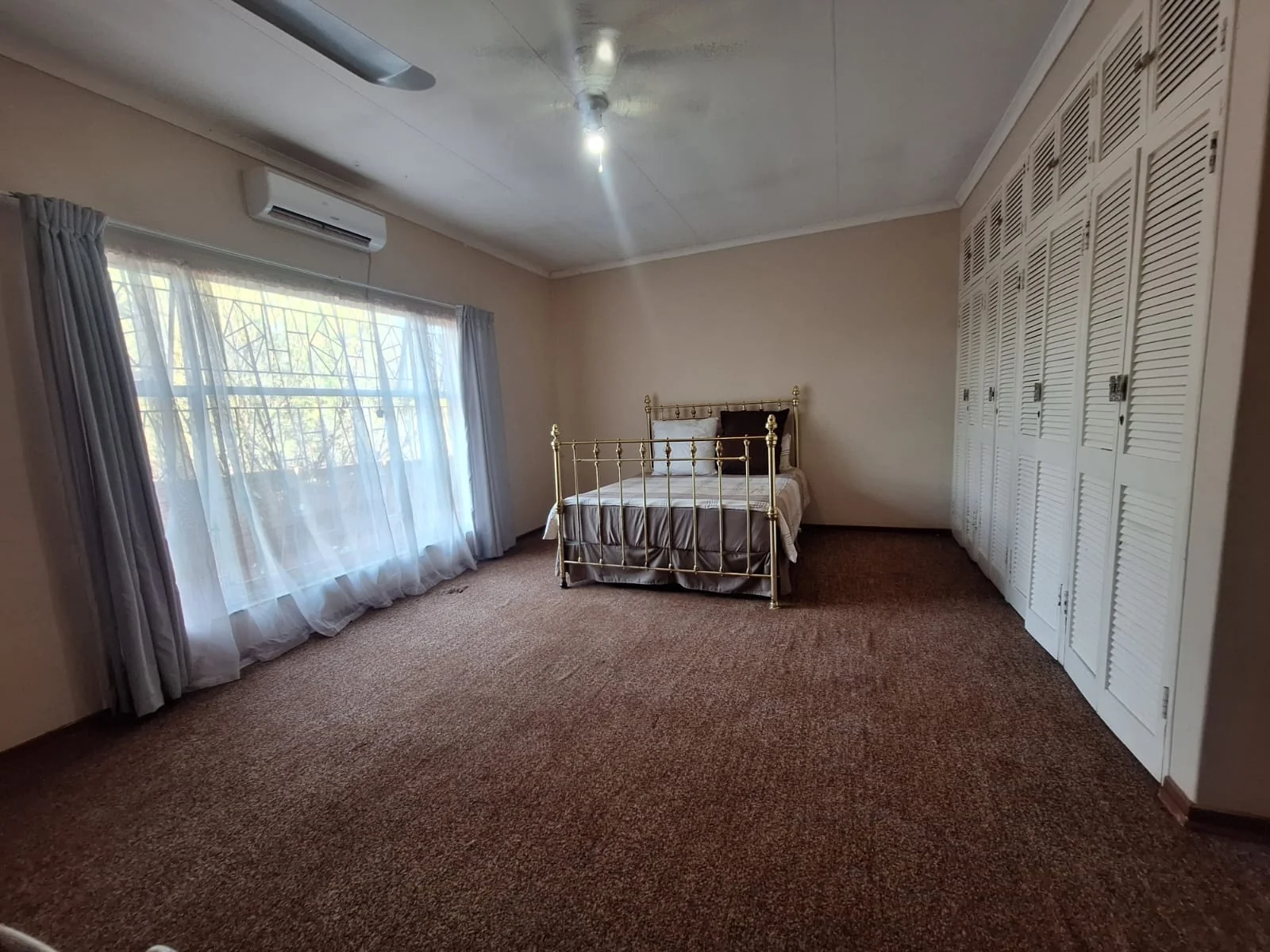 4 Bedroom House For Sale