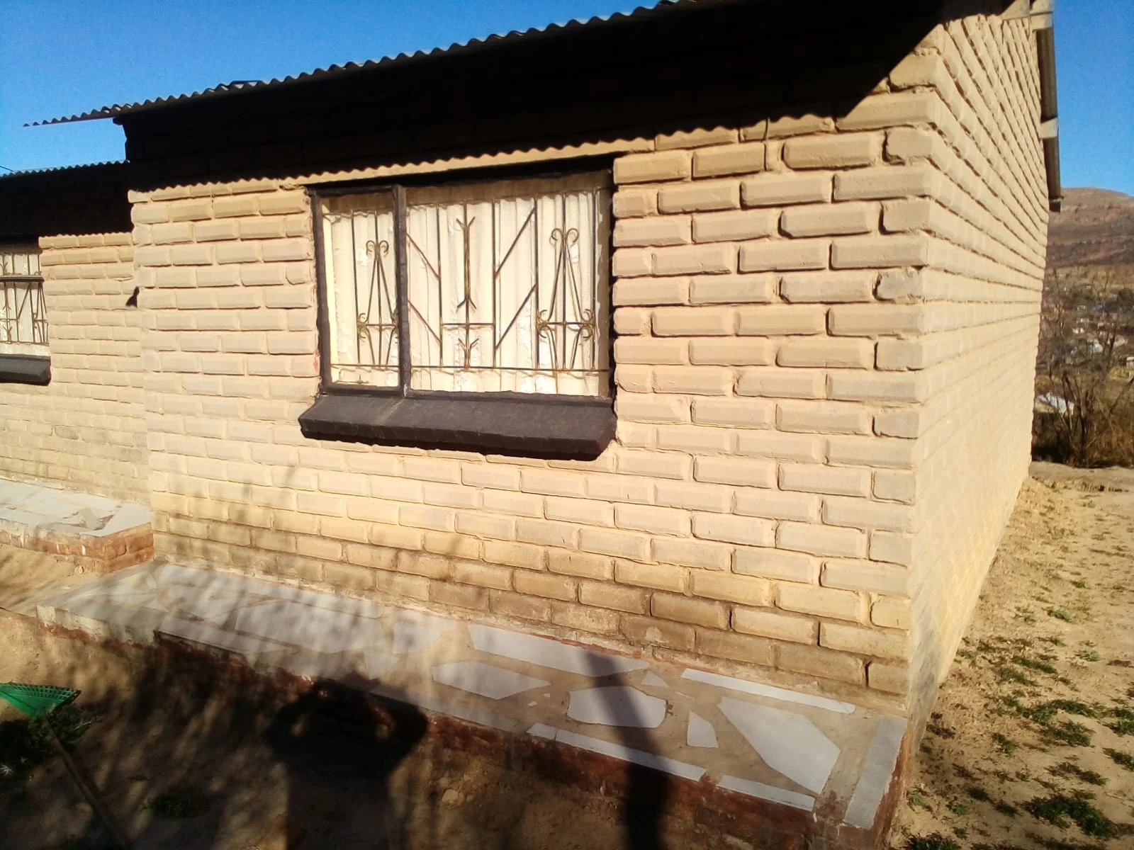 Located in lLusaka, Qwa-Qwa, this home provides a safe and convenient living enviroment.