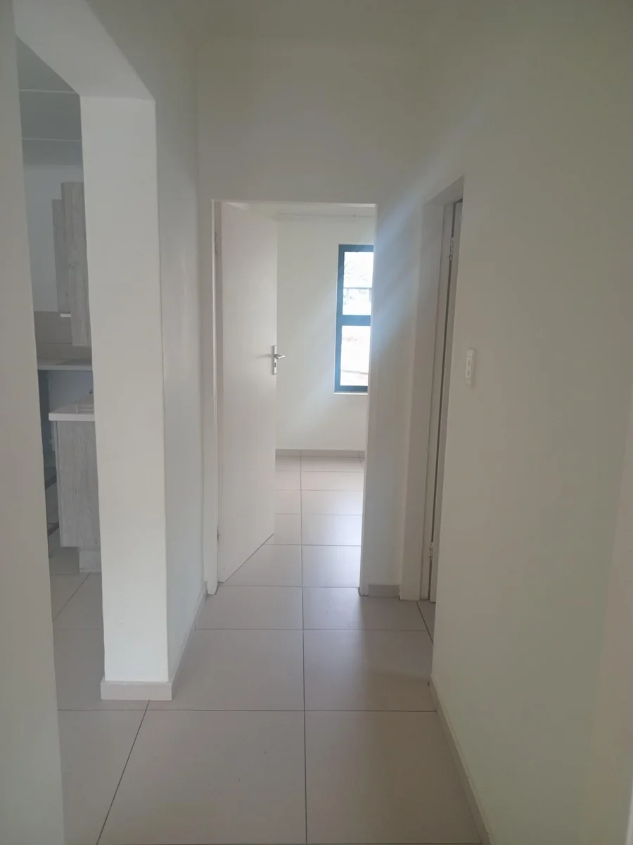A lovely 2 bed, 1 bath apartment in Erand Gardens, Midrand.
