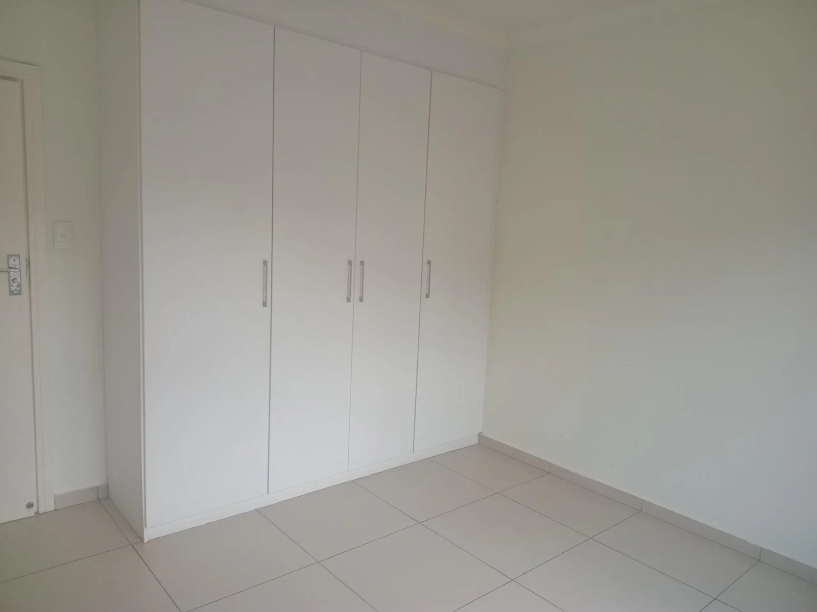 A lovely 2 bed, 1 bath apartment in Erand Gardens, Midrand.