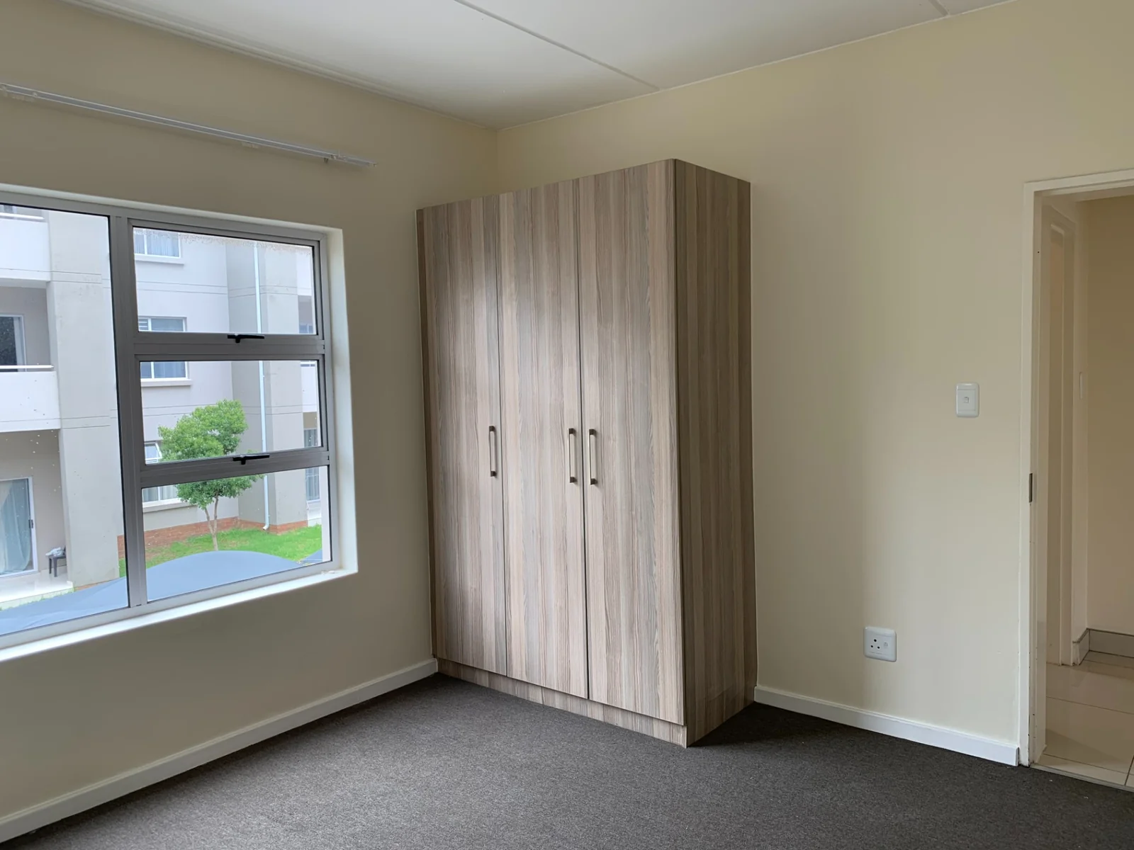 Modern Comfort Meets Secure Estate Living in the Heart of Blue Hills