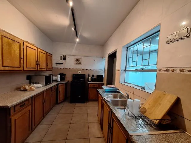 Modern & Spacious 3-Bedroom Duplex with Solar