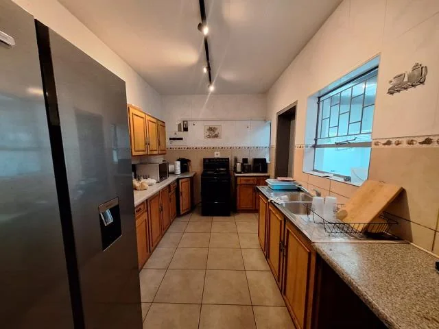 Modern & Spacious 3-Bedroom Duplex with Solar