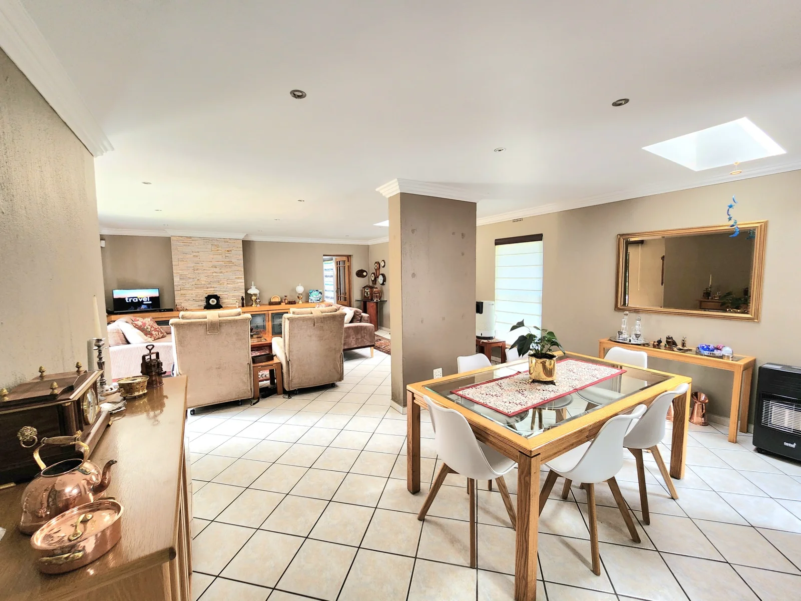 Light Filled Living, Curated Gardens and Energy Independence in Farrarmere