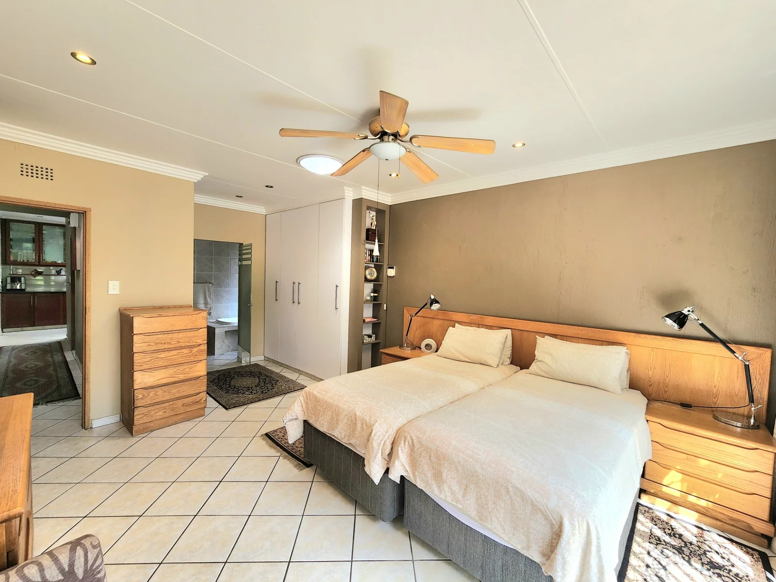 Light Filled Living, Curated Gardens and Energy Independence in Farrarmere