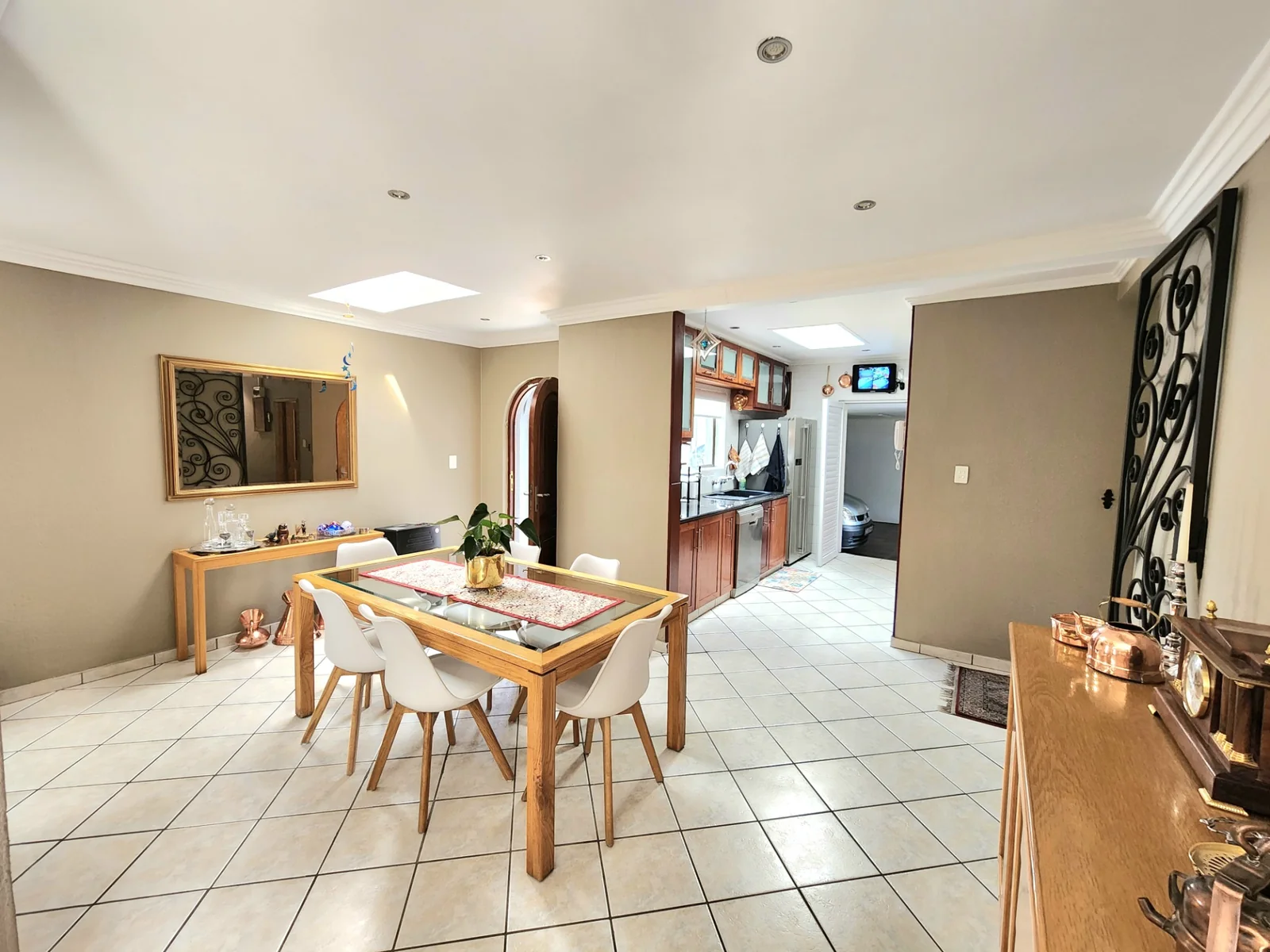 Light Filled Living, Curated Gardens and Energy Independence in Farrarmere