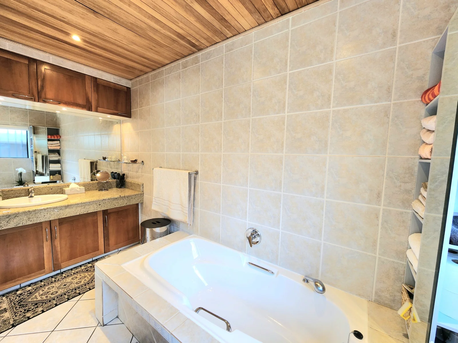 Light Filled Living, Curated Gardens and Energy Independence in Farrarmere