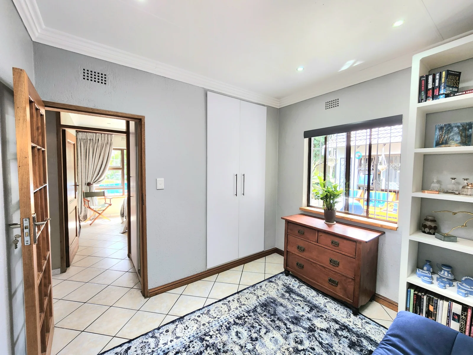 Light Filled Living, Curated Gardens and Energy Independence in Farrarmere