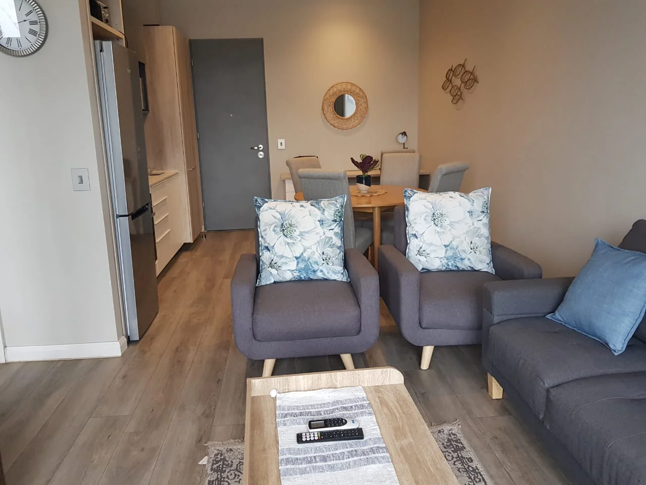 Fully Furnished Modern Apartment To Let In Menlyn