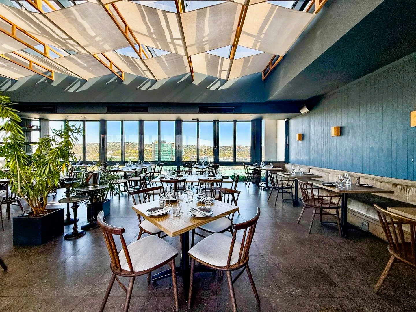 Fully Furnished Modern Apartment To Let In Menlyn