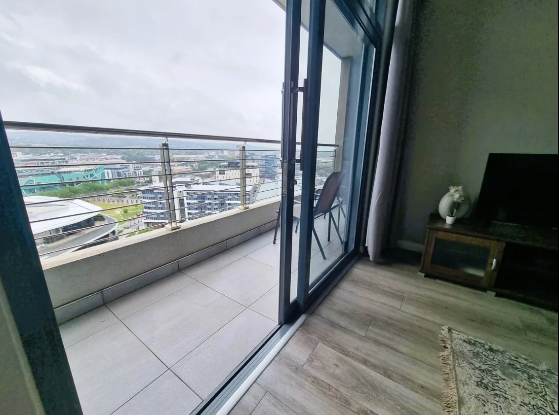 Fully Furnished Modern Apartment To Let In Menlyn