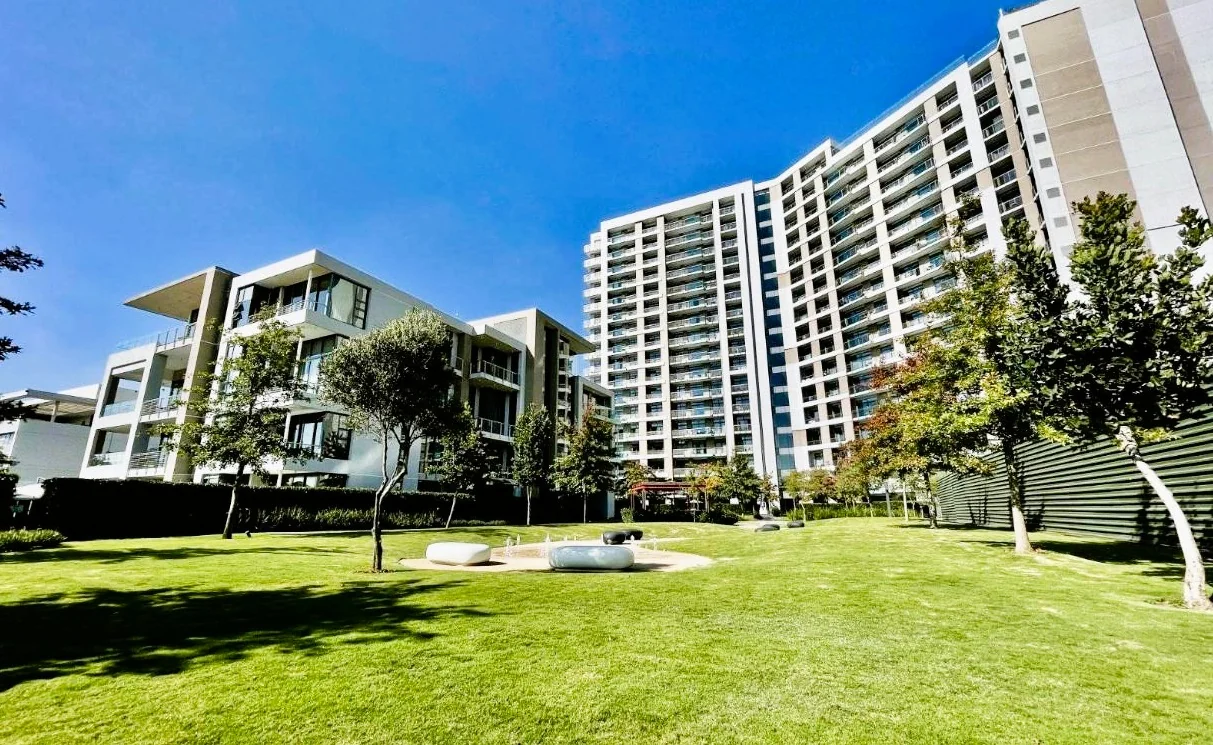 Fully Furnished Modern Apartment To Let In Menlyn