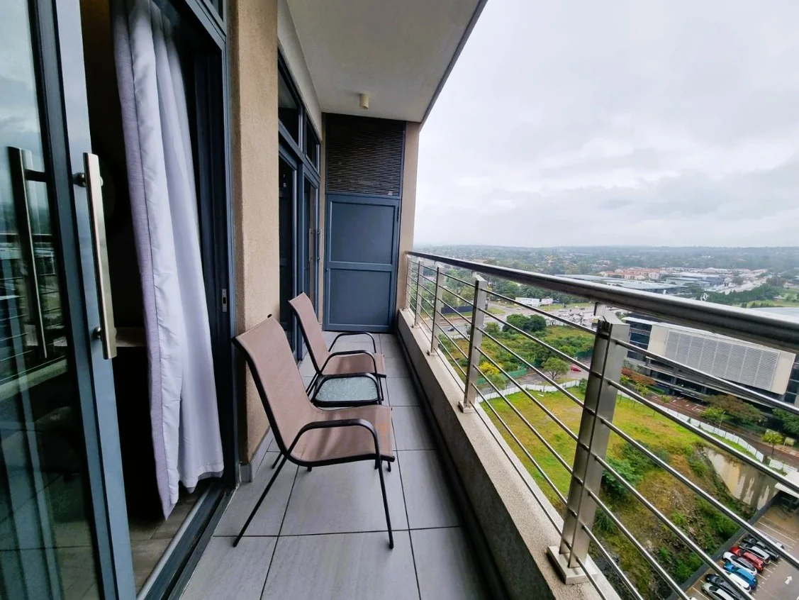 Fully Furnished Modern Apartment To Let In Menlyn