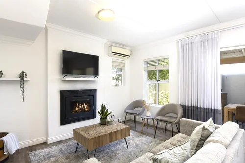 13 Kromme Rhee, Nooitgedacht Village, Stellenbosch