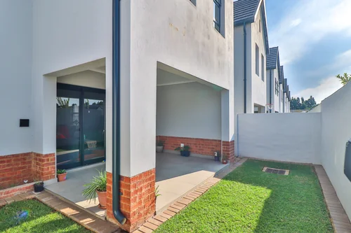 Olympus AH, Pretoria