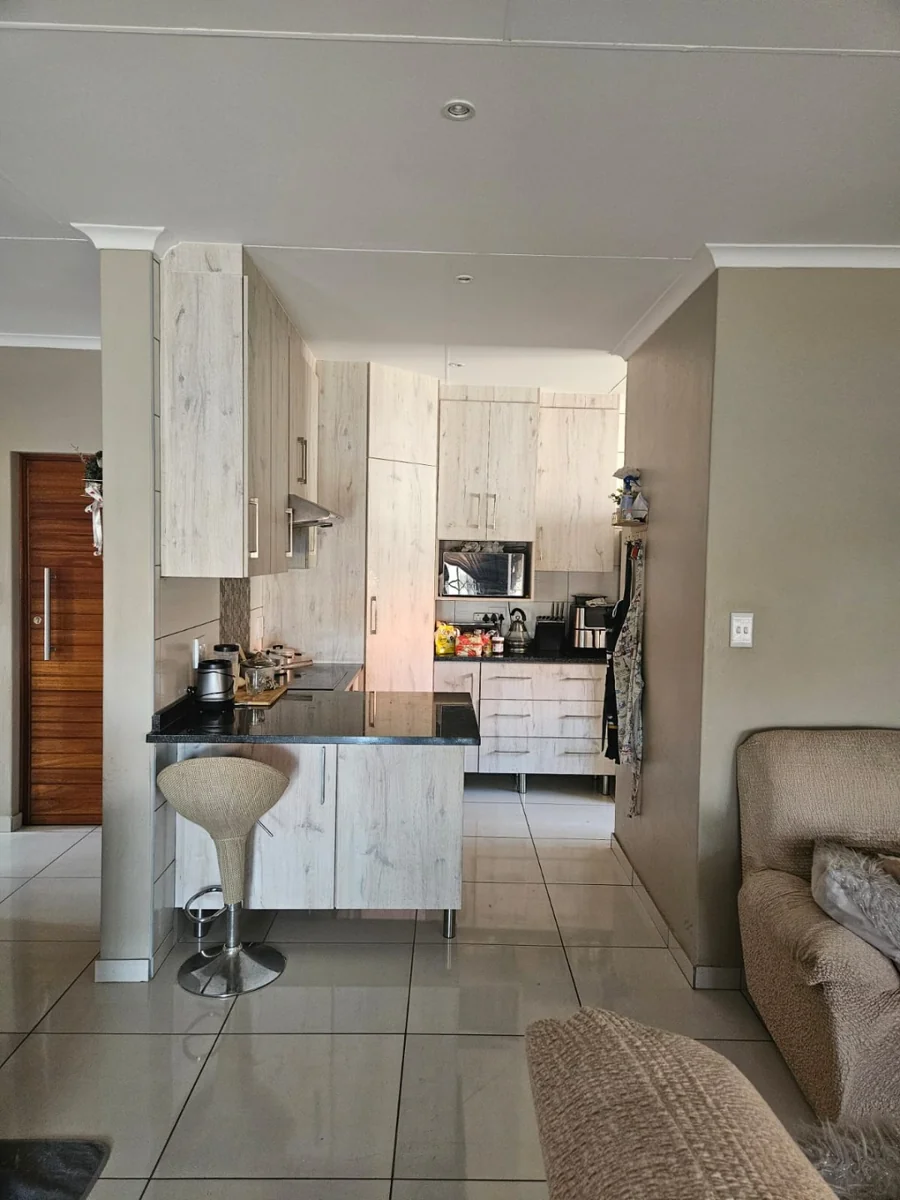 House for Sale in Hexriver Lifestyle Estate